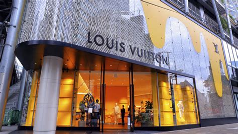 louis vuitton in mumbai.